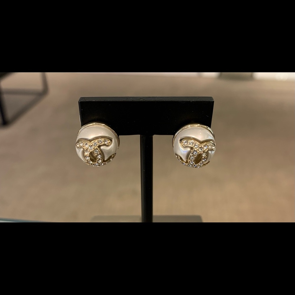 Chanel brand new  metal earrings resin/ strass studs